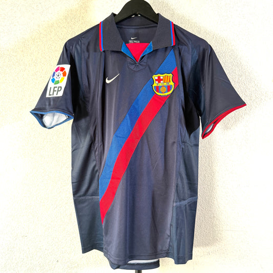 Barcelona 2003/04 Third - RONALDINHO 10
