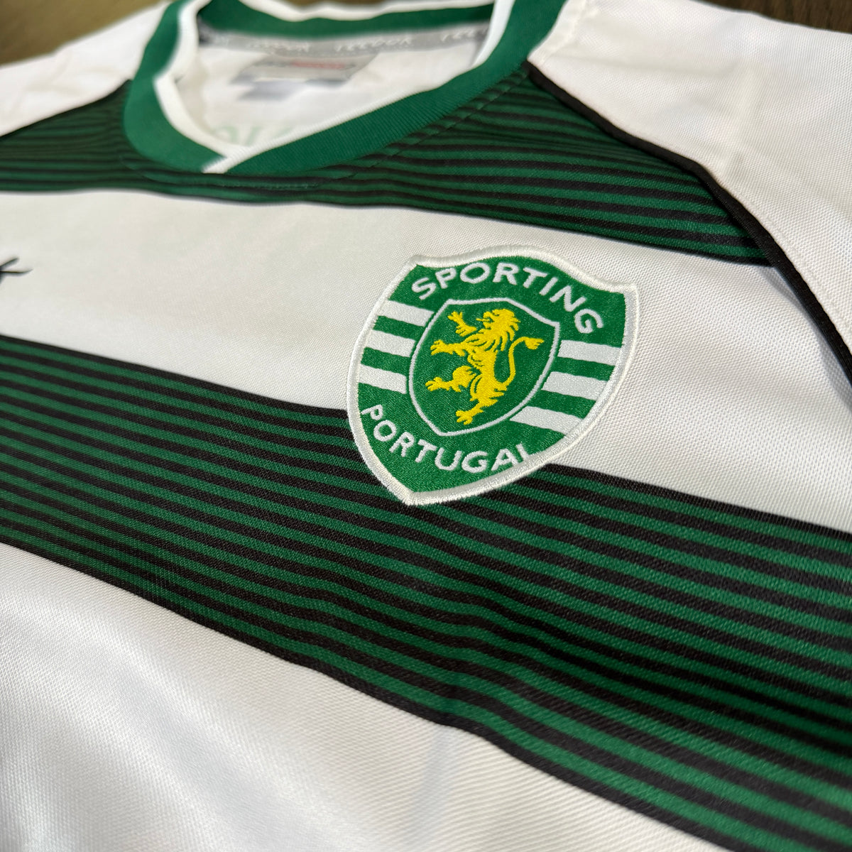 Sporting Lisboa 2001/03 Home - C.RONALDO 28