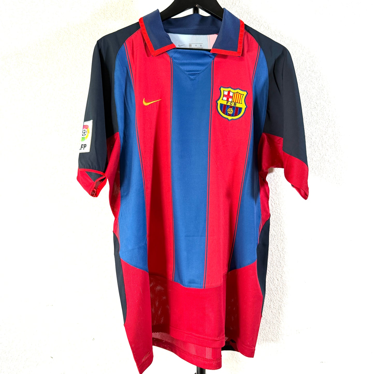 Barcelona 2003/04 Home - RONALDINHO 10