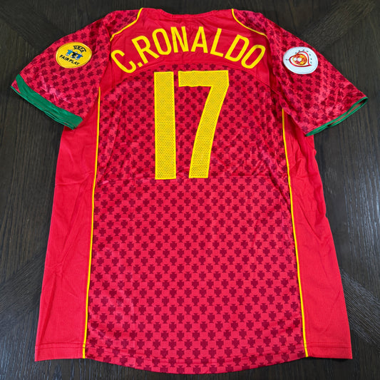 Portugal 2004 Home - C.RONALDO 17